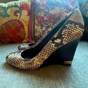 Tory Burch shoes size 9.5
